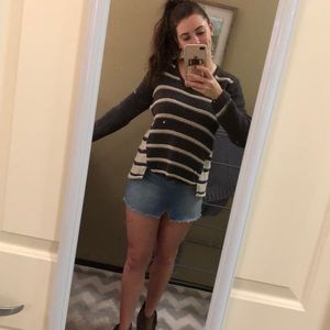 Cozy indigenous sweater 😍